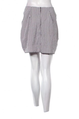 Пола SHEIN, Размер M, Цвят Многоцветен, Цена 7,01 €