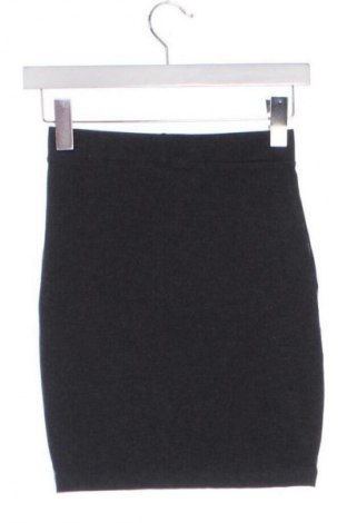 Пола Sinsay, Размер XS, Цвят Сив, Цена 7,66 €