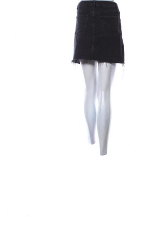 Пола Sinsay, Размер S, Цвят Черен, Цена 6,13 €