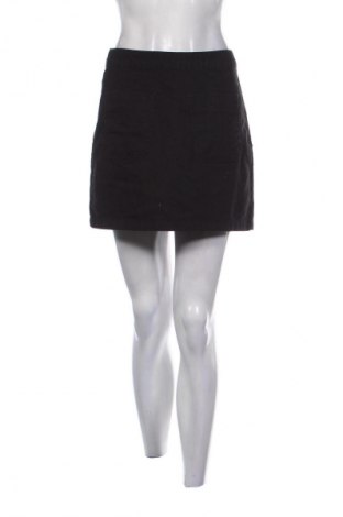 Пола Stradivarius, Размер S, Цвят Черен, Цена 9,20 €