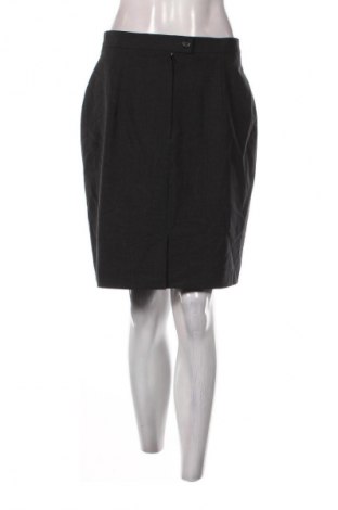 Пола Unbranded, Размер M, Цвят Черен, Цена 2,55 €