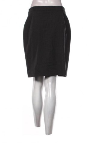 Пола Unbranded, Размер M, Цвят Черен, Цена 2,55 €