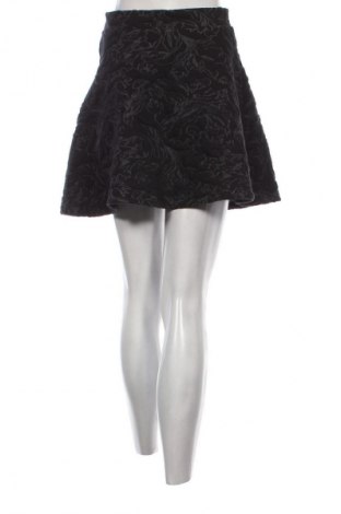 Sukně Zara, Velikost S, Barva Černá, Cena  79,00 Kč