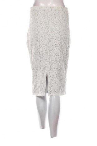 Пола Zara, Размер L, Цвят Бял, Цена 9,20 €