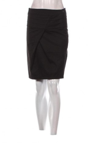 Пола Zara, Размер M, Цвят Черен, Цена 4,60 €