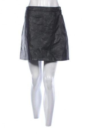 Пола Zara, Размер M, Цвят Черен, Цена 16,56 €