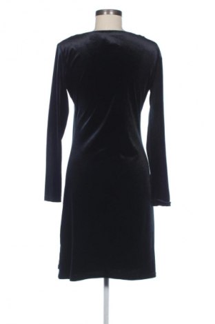 Рокля Adika, Размер M, Цвят Черен, Цена 7,66 €