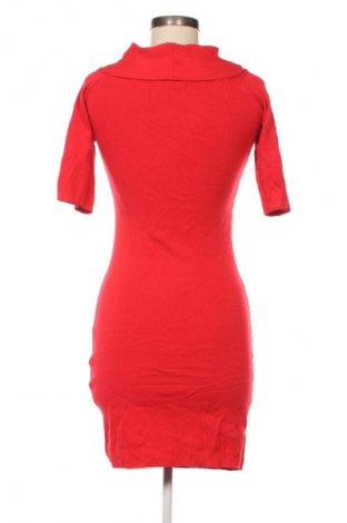 Ruha Amisu, Méret M, Szín Piros, Ár 859 Ft