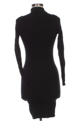 Рокля Amisu, Размер XS, Цвят Черен, Цена 8,18 €