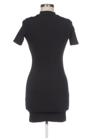 Šaty  Bershka, Velikost S, Barva Černá, Cena  283,00 Kč