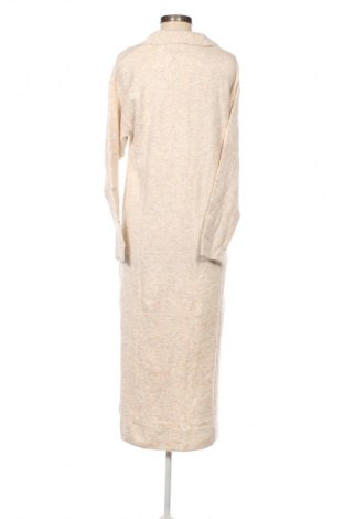 Šaty  Bershka, Velikost S, Barva Béžová, Cena  189,00 Kč