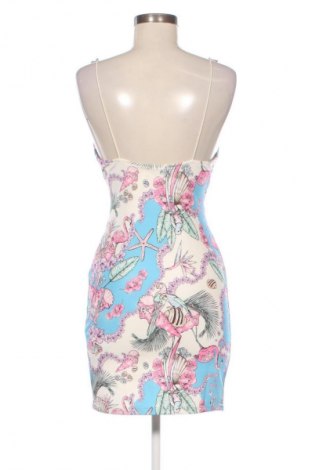 Рокля Bershka, Размер M, Цвят Многоцветен, Цена 14,18 €