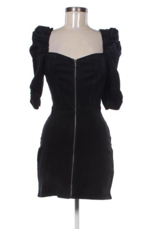 Šaty  Bershka, Velikost S, Barva Černá, Cena  679,00 Kč