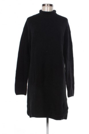 Рокля Calvin Klein Jeans, Размер L, Цвят Черен, Цена 68,00 €