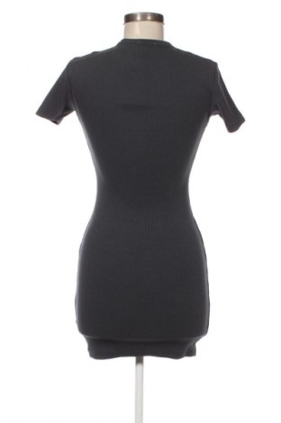 Rochie Calvin Klein Jeans, Mărime XS, Culoare Gri, Preț 166,99 Lei