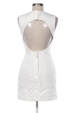 Rochie Calvin Klein Jeans, Mărime XXS, Culoare Alb, Preț 634,99 Lei