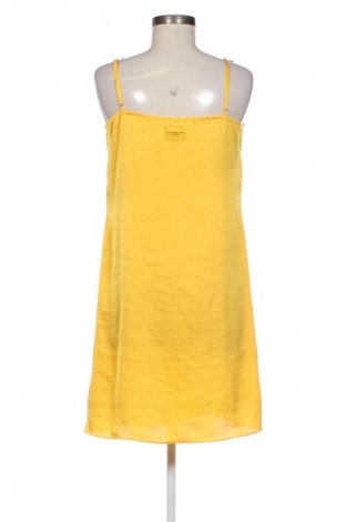 Рокля Calvin Klein Jeans, Размер M, Цвят Жълт, Цена 29,65 €