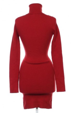 Рокля Calvin Klein Jeans, Размер M, Цвят Червен, Цена 47,55 €
