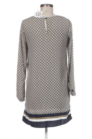 Ruha Colloseum, Méret XS, Szín Sokszínű, Ár 889 Ft