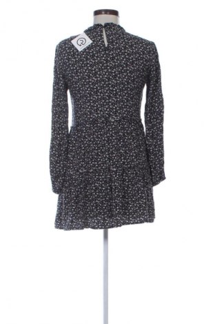 Рокля Cropp, Размер S, Цвят Многоцветен, Цена 11,75 €