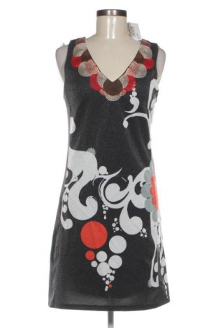 Рокля Desigual by Christian Lacroix, Размер M, Цвят Многоцветен, Цена 32,21 €