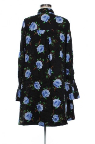 Рокля Essentiel Antwerp, Размер M, Цвят Многоцветен, Цена 18,40 €