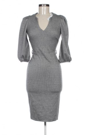 Kleid F&F, Größe XS, Farbe Grau, Preis 18,99 €