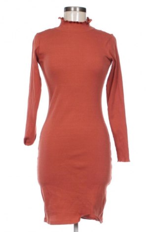 Šaty  Femestage, Velikost S, Barva Červená, Cena  344,00 Kč