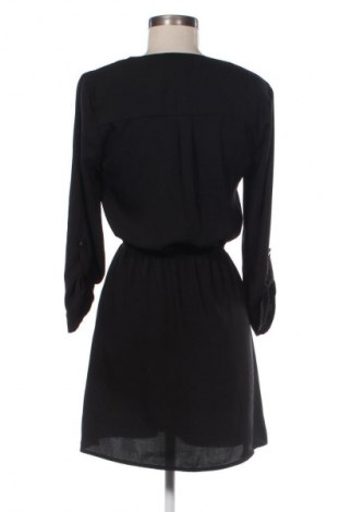 Sukienka Forever 21, Rozmiar S, Kolor Czarny, Cena 53,59 zł