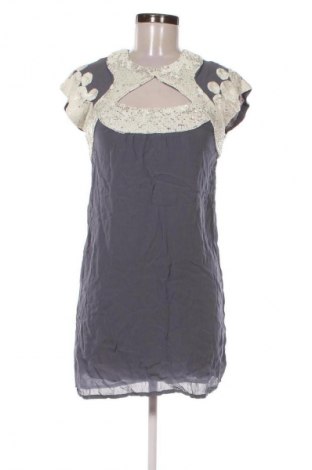 Рокля French Connection, Размер M, Цвят Многоцветен, Цена 22,22 €