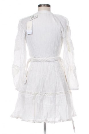 Рокля Guess, Размер M, Цвят Бял, Цена 52,66 €