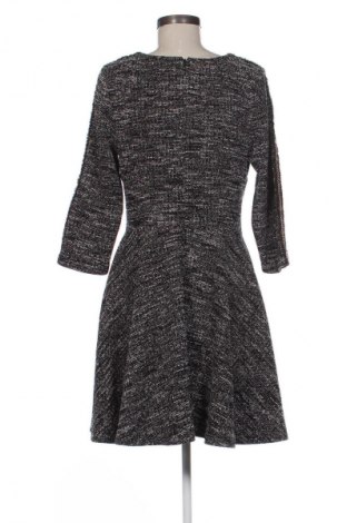 Рокля Guess, Размер L, Цвят Многоцветен, Цена 30,16 €