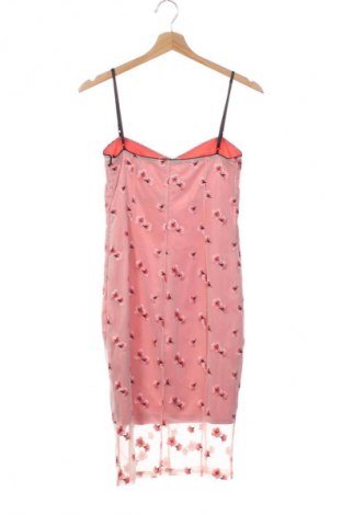 Ruha Guess, Méret S, Szín Rózsaszín, Ár 18 399 Ft