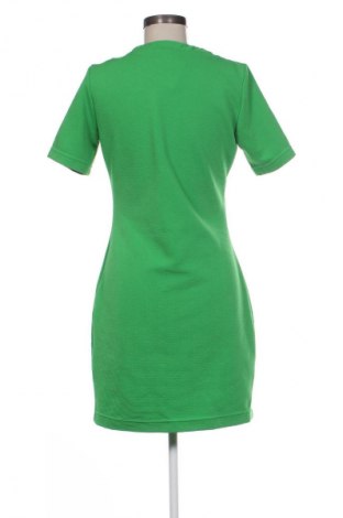 Рокля H&M, Размер M, Цвят Зелен, Цена 20,45 €