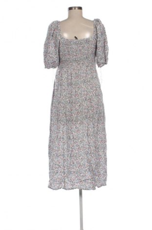 Рокля H&M Divided, Размер M, Цвят Многоцветен, Цена 13,31 €