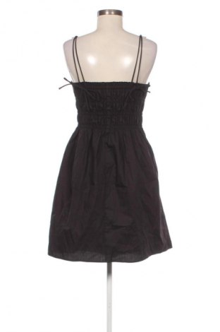 Šaty  H&M Divided, Velikost L, Barva Černá, Cena  229,00 Kč