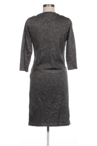 Рокля Hema, Размер M, Цвят Сребрист, Цена 2,55 €