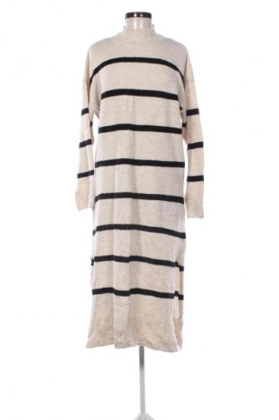 Рокля LC Waikiki, Размер L, Цвят Многоцветен, Цена 3,06 €