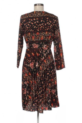 Рокля Mango, Размер M, Цвят Многоцветен, Цена 4,09 €