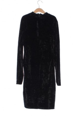 Šaty  Mohito, Velikost XS, Barva Černá, Cena  566,00 Kč