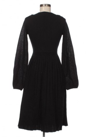 Šaty  Orsay, Velikost M, Barva Černá, Cena  409,00 Kč