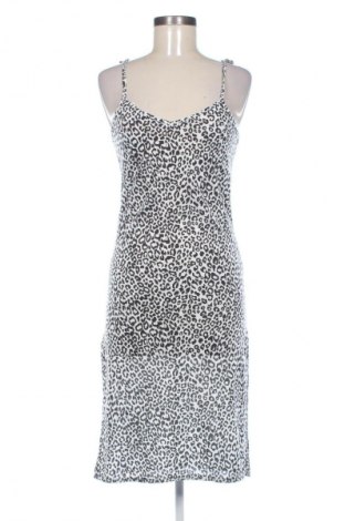 Šaty  Pretty Little Thing, Velikost XS, Barva Vícebarevné, Cena  209,00 Kč