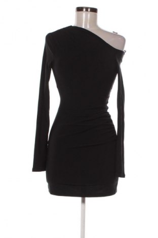 Рокля Pull&Bear, Размер S, Цвят Черен, Цена 20,59 €