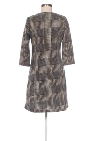 Рокля Reborn, Размер M, Цвят Многоцветен, Цена 5,11 €