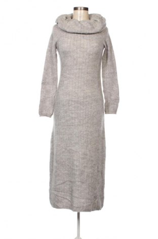 Sukienka Reserved, Rozmiar M, Kolor Szary, Cena 62,99 zł