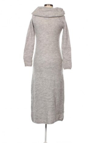 Sukienka Reserved, Rozmiar M, Kolor Szary, Cena 62,99 zł