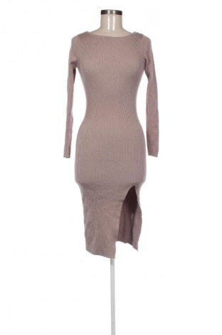 Sukienka Reserved, Rozmiar S, Kolor Beżowy, Cena 106,26 zł