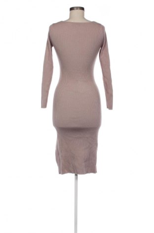 Sukienka Reserved, Rozmiar S, Kolor Beżowy, Cena 106,26 zł