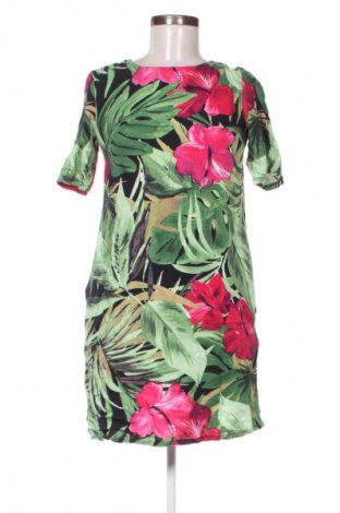 Рокля Reserved, Размер XS, Цвят Многоцветен, Цена 14,31 €