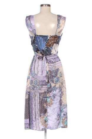 Рокля Rinascimento, Размер M, Цвят Многоцветен, Цена 24,22 €